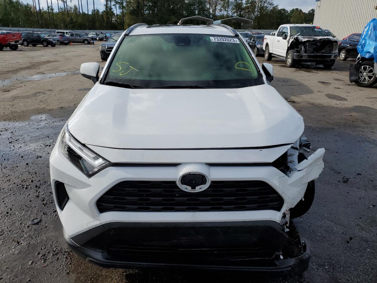 2022 TOYOTA RAV4 XLE VIN:JTMRWRFV2ND144596