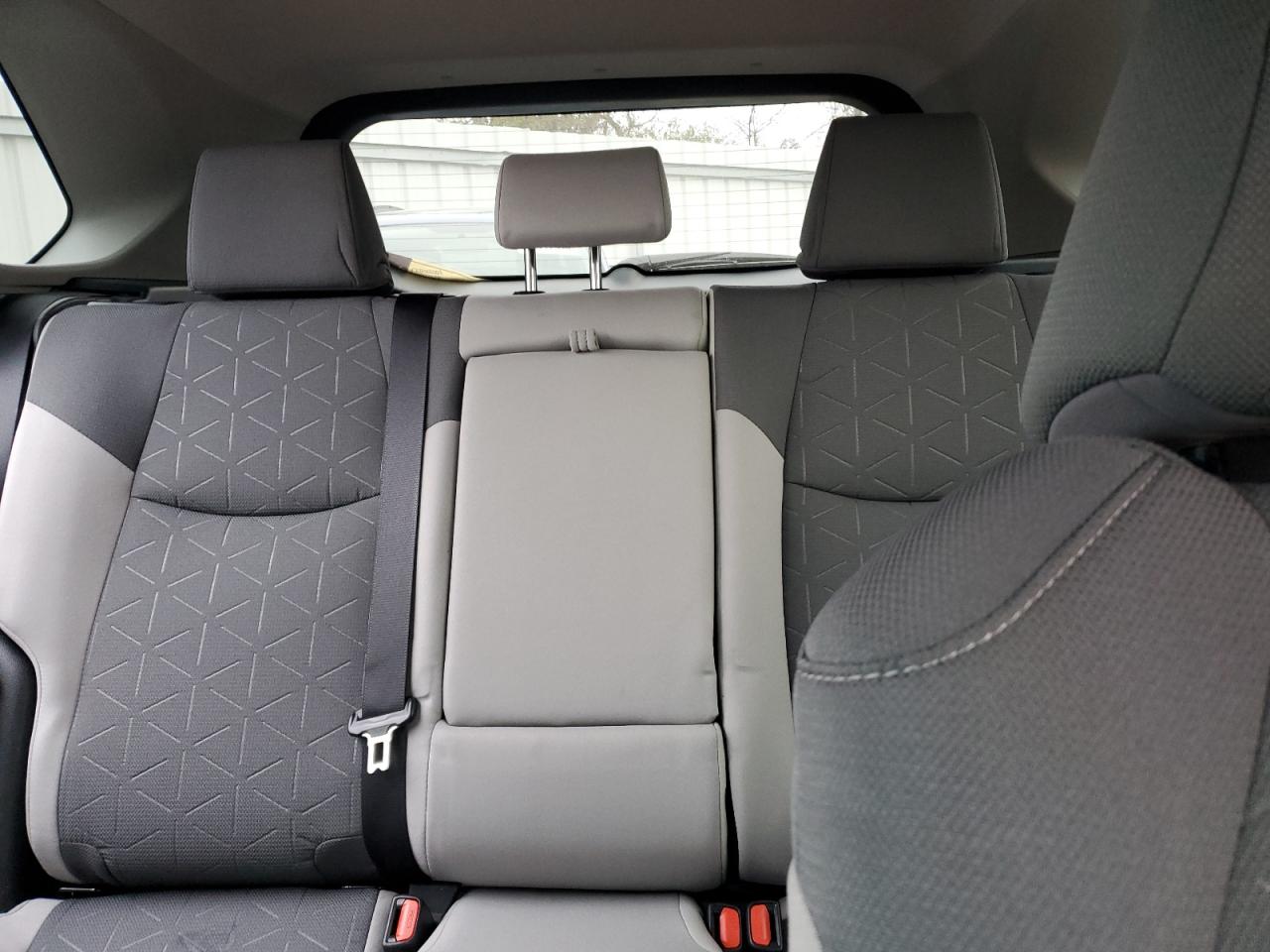 2022 TOYOTA RAV4 XLE VIN:4T3RWRFV2NU072995