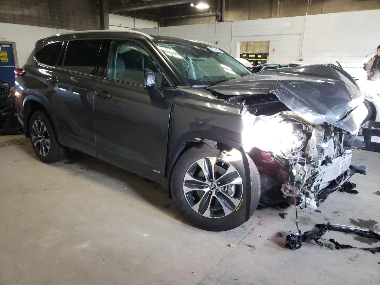 2022 TOYOTA HIGHLANDER HYBRID XLE VIN:5TDGBRCH1NS558877