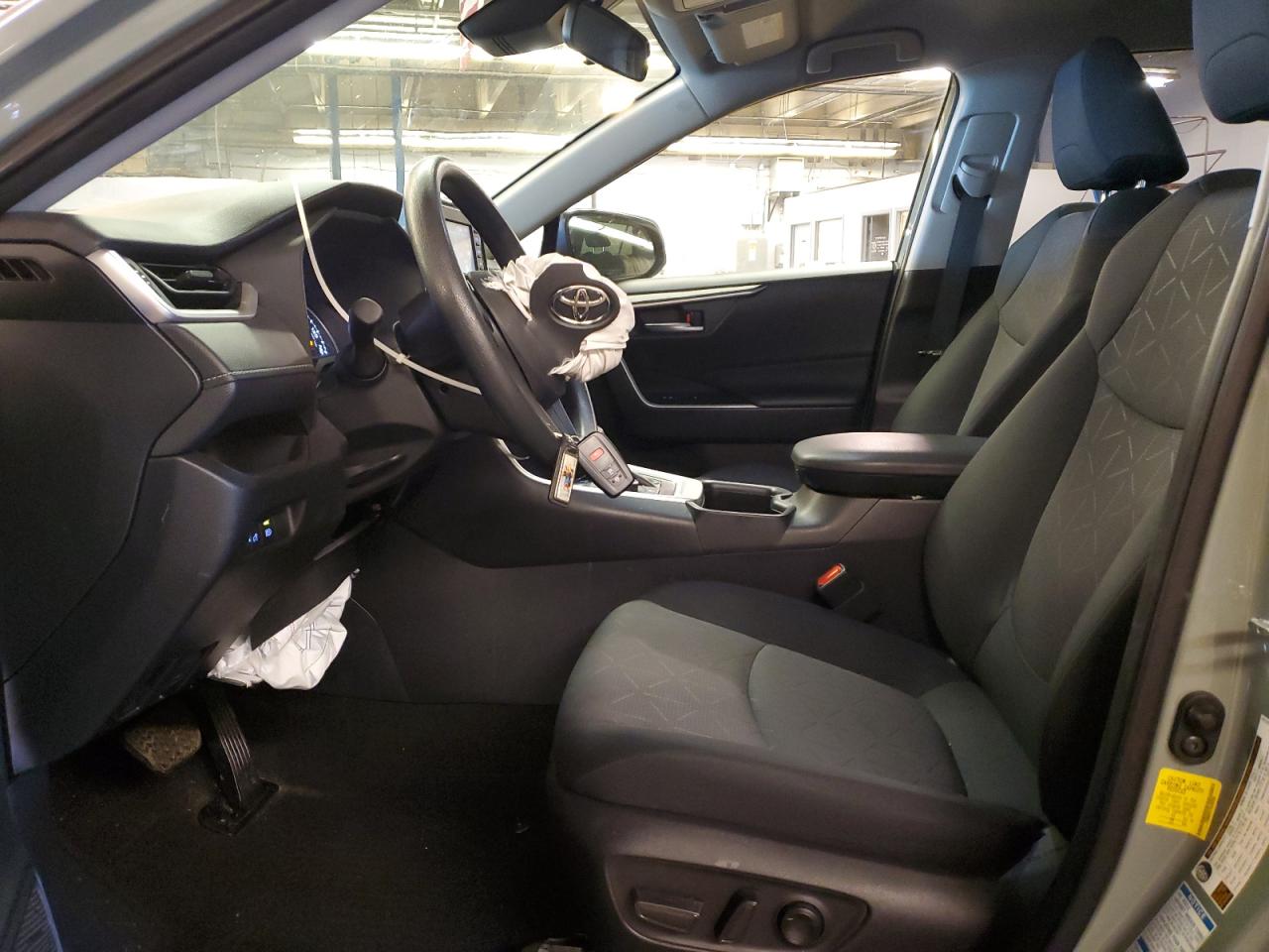 2022 TOYOTA RAV4 XLE VIN:JTMRWRFV1NJ055006