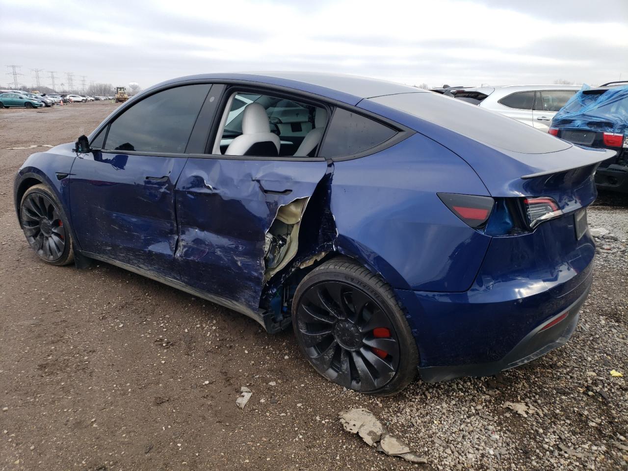 2023 TESLA MODEL Y  VIN:7SAYGDEF0PF705219