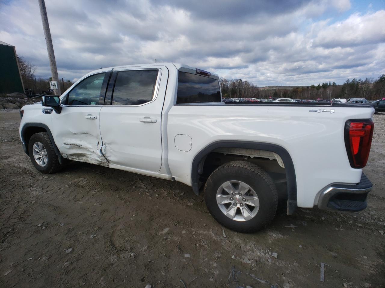 2023 GMC SIERRA K1500 SLE VIN:3GTUUBED9PG132855