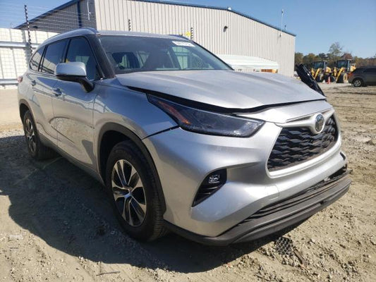 2021 TOYOTA HIGHLANDER XLE VIN: 5TDGZRAH5MS041224