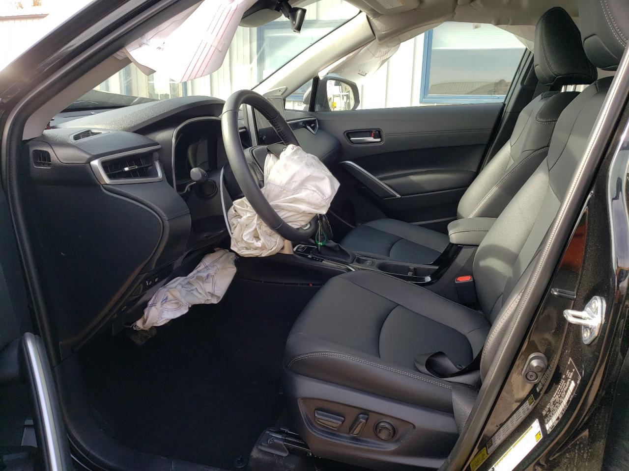 2023 TOYOTA COROLLA CROSS XLE VIN:7MUDAABG1PV070232