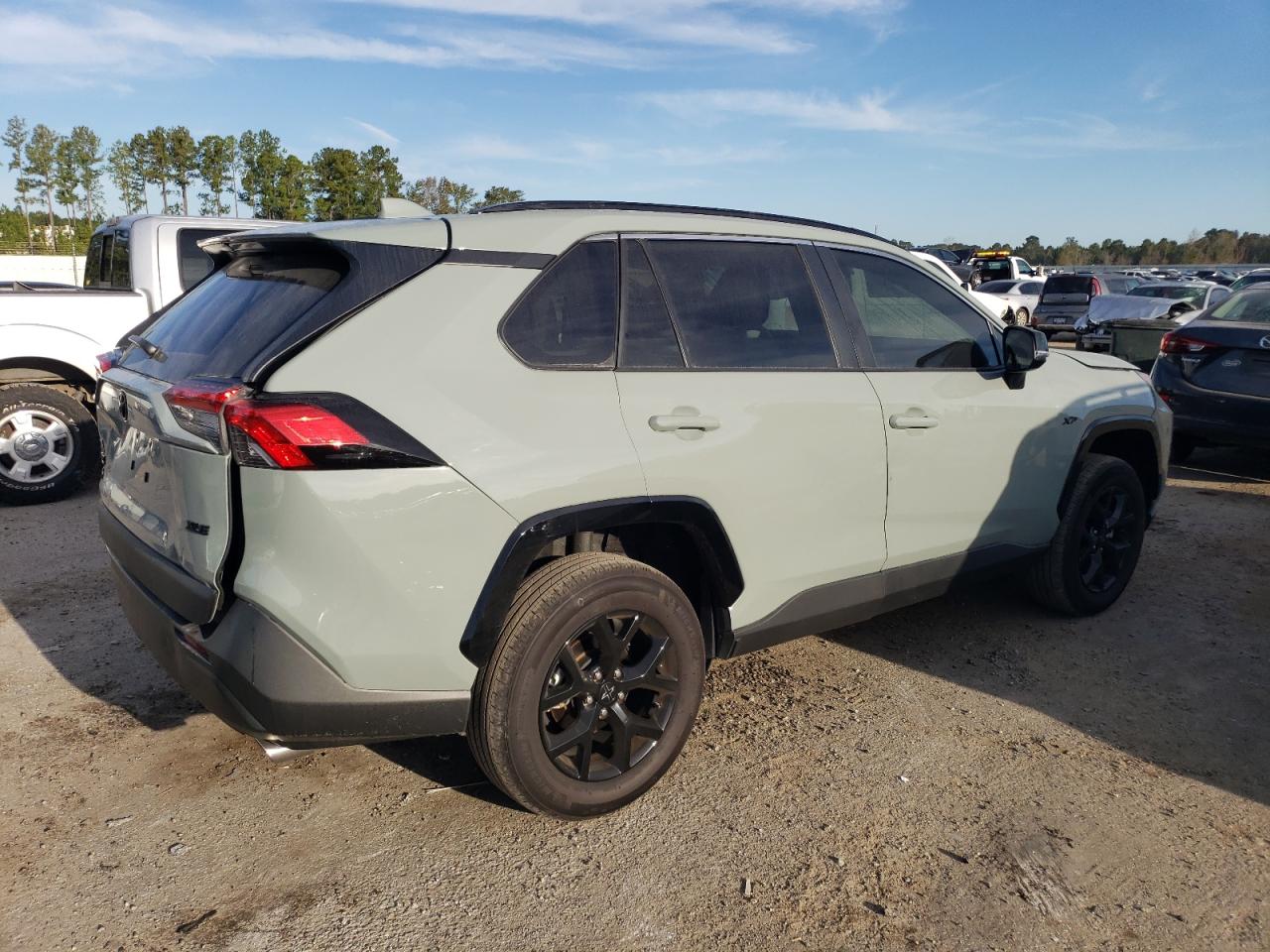 2022 TOYOTA RAV4 XLE VIN:2T3W1RFV3NW200436