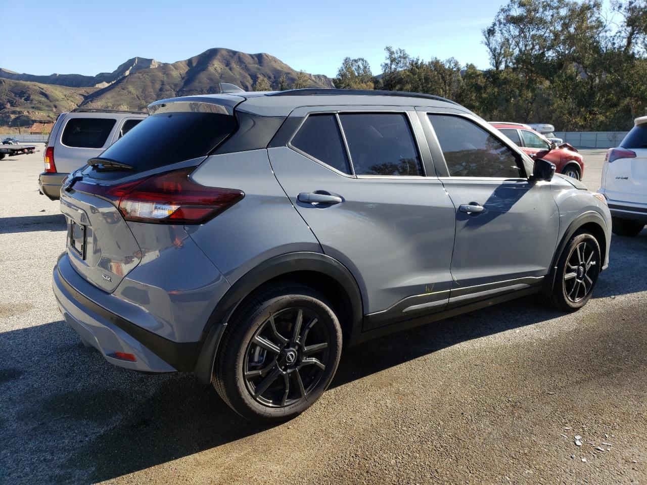 2024 NISSAN KICKS SR VIN:3N1CP5DV1RL475428