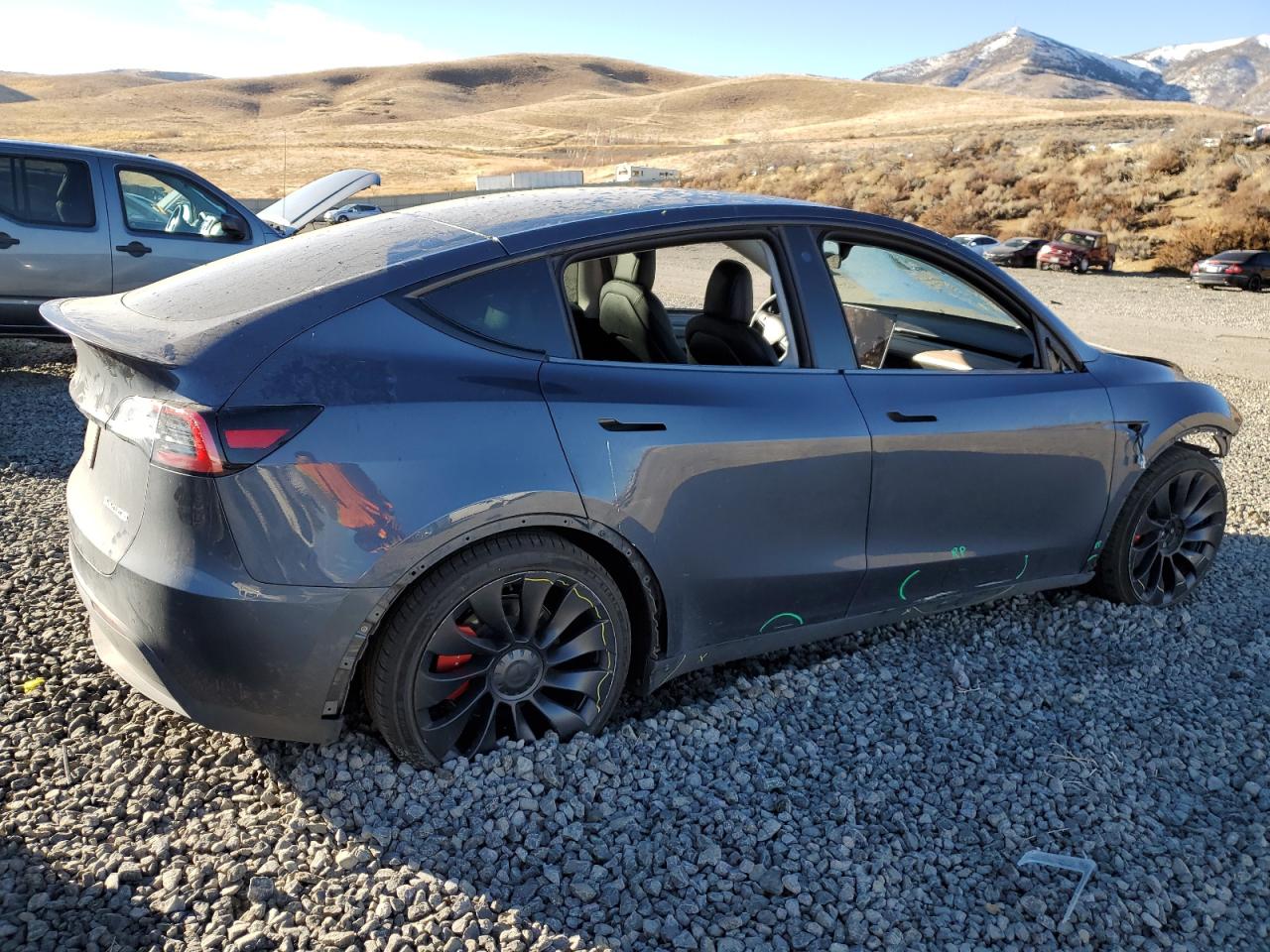 2022 TESLA MODEL Y  VIN:7SAYGDEF2NF555868