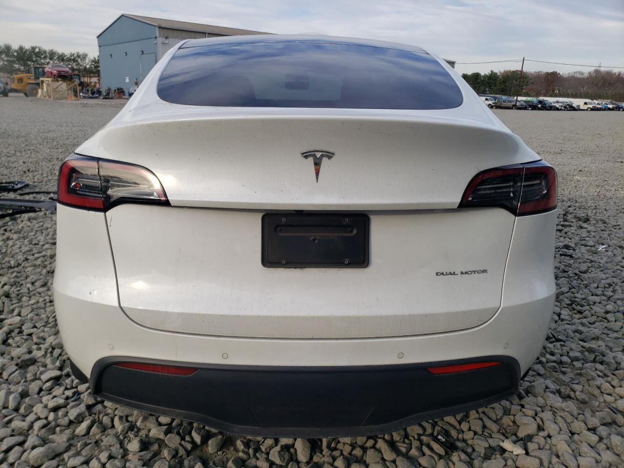 2022 TESLA MODEL Y  VIN:7SAYGDEE6NF373937