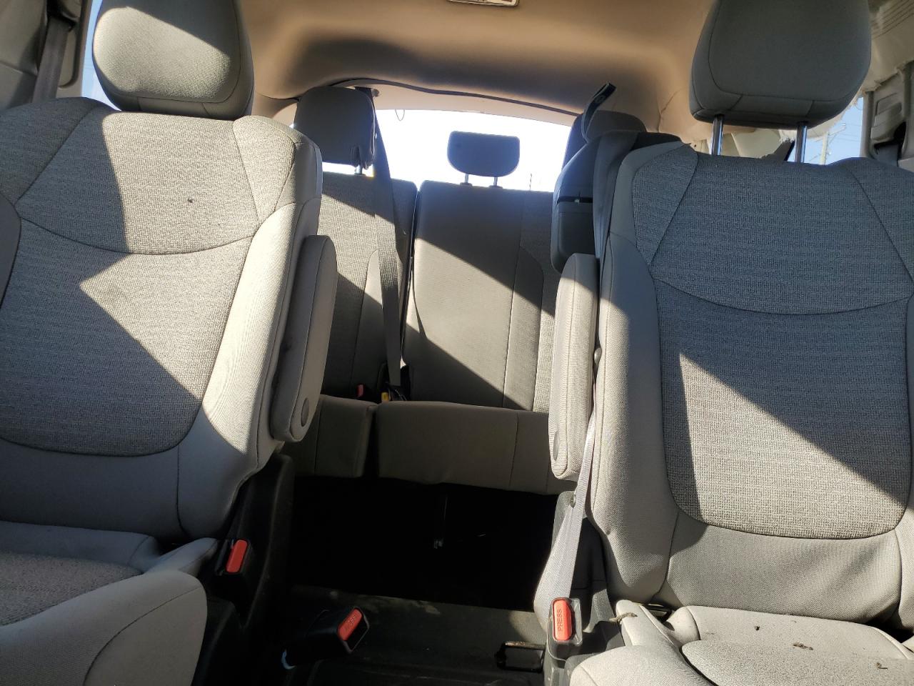 2022 TOYOTA SIENNA LE VIN:5TDKRKEC3NS134874