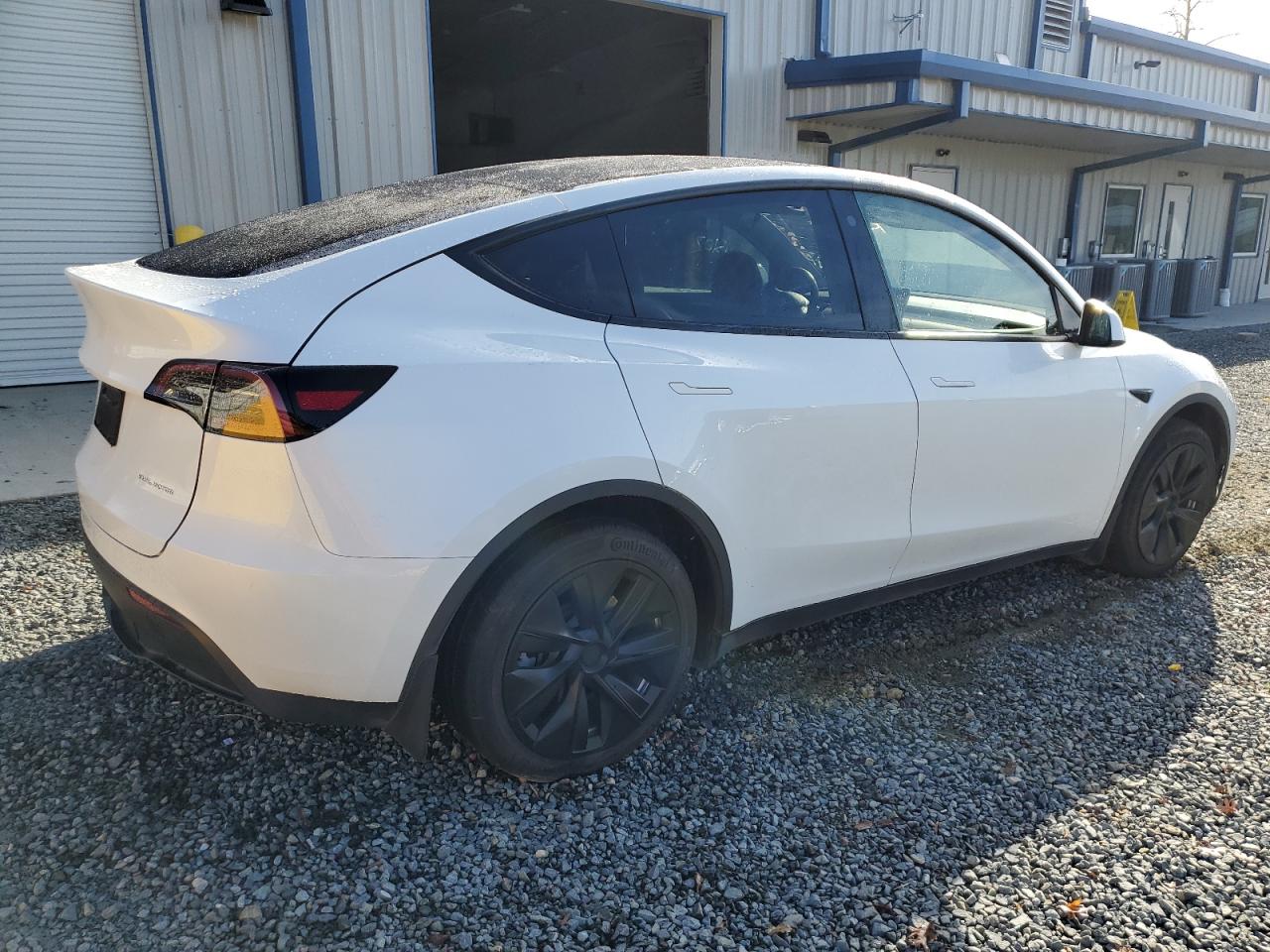 2023 TESLA MODEL Y  VIN:7SAYGDEE4PA038062