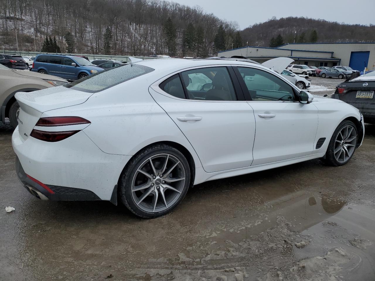 2022 GENESIS G70 BASE VIN:KMTG34TA1NU087961