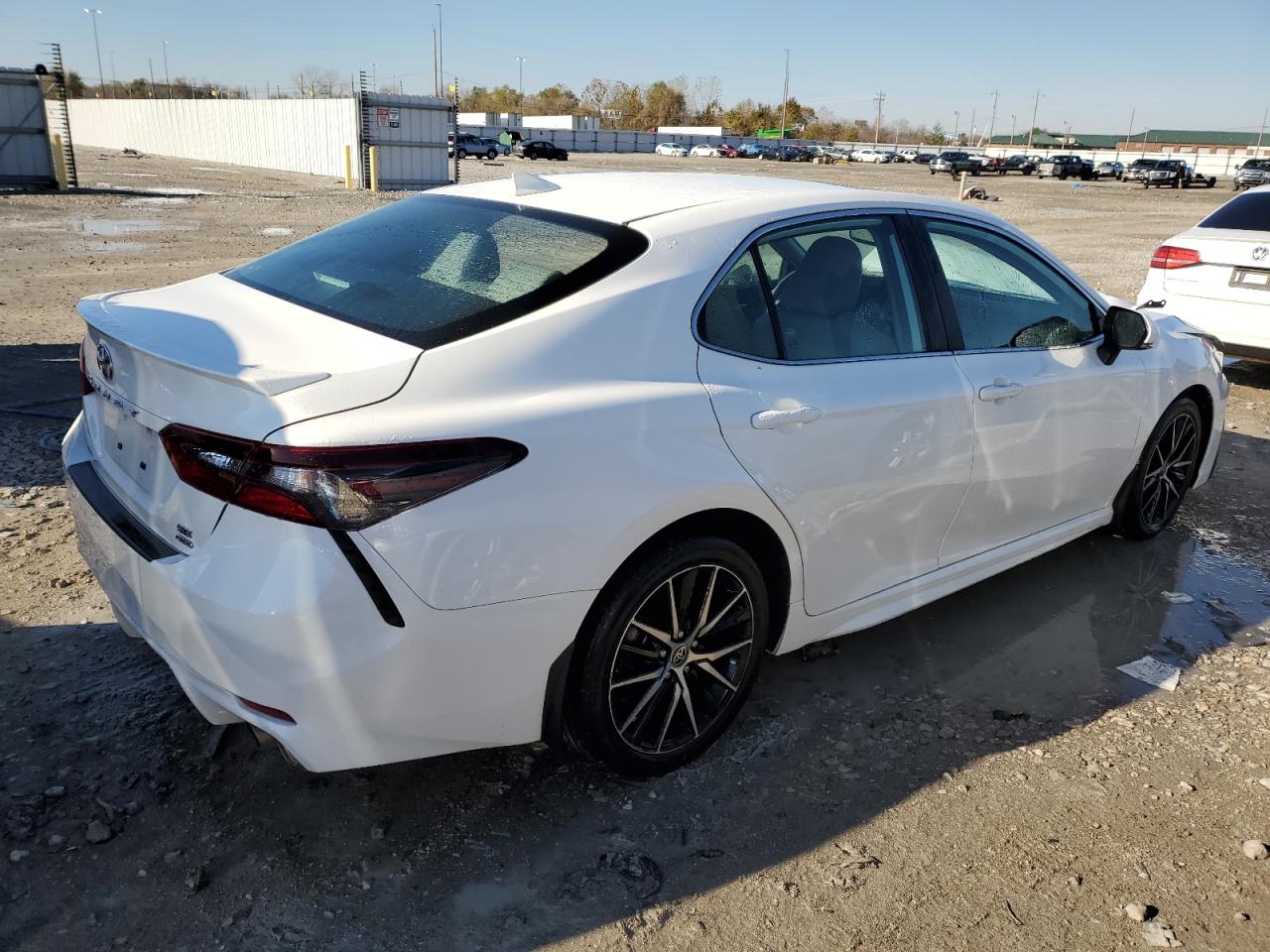 2022 TOYOTA CAMRY SE VIN:4T1T11BK6NU056597