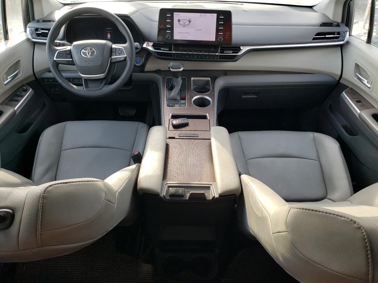 2022 TOYOTA SIENNA XLE VIN:5TDYSKFC9NS043122