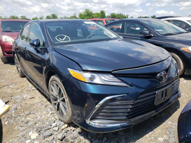 2021 TOYOTA CAMRY XLE VIN: 4T1F11AK5MU456261