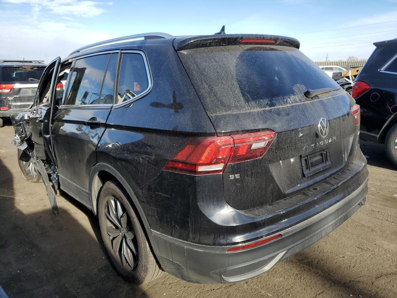 2023 VOLKSWAGEN TIGUAN SE VIN:3VV2B7AX5PM009275