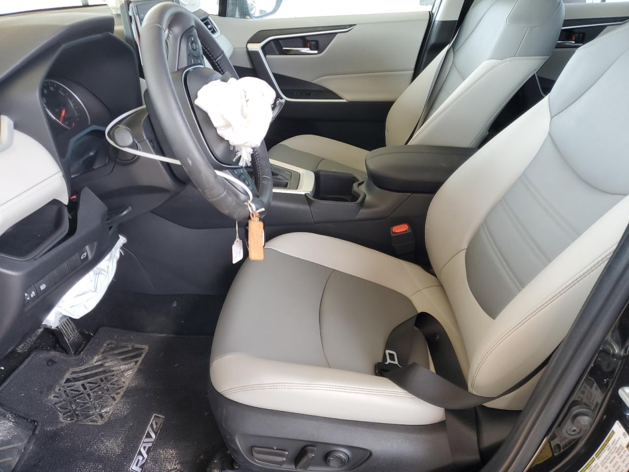 2022 TOYOTA RAV4 XLE PREMIUM VIN:2T3C1RFV4NC204662