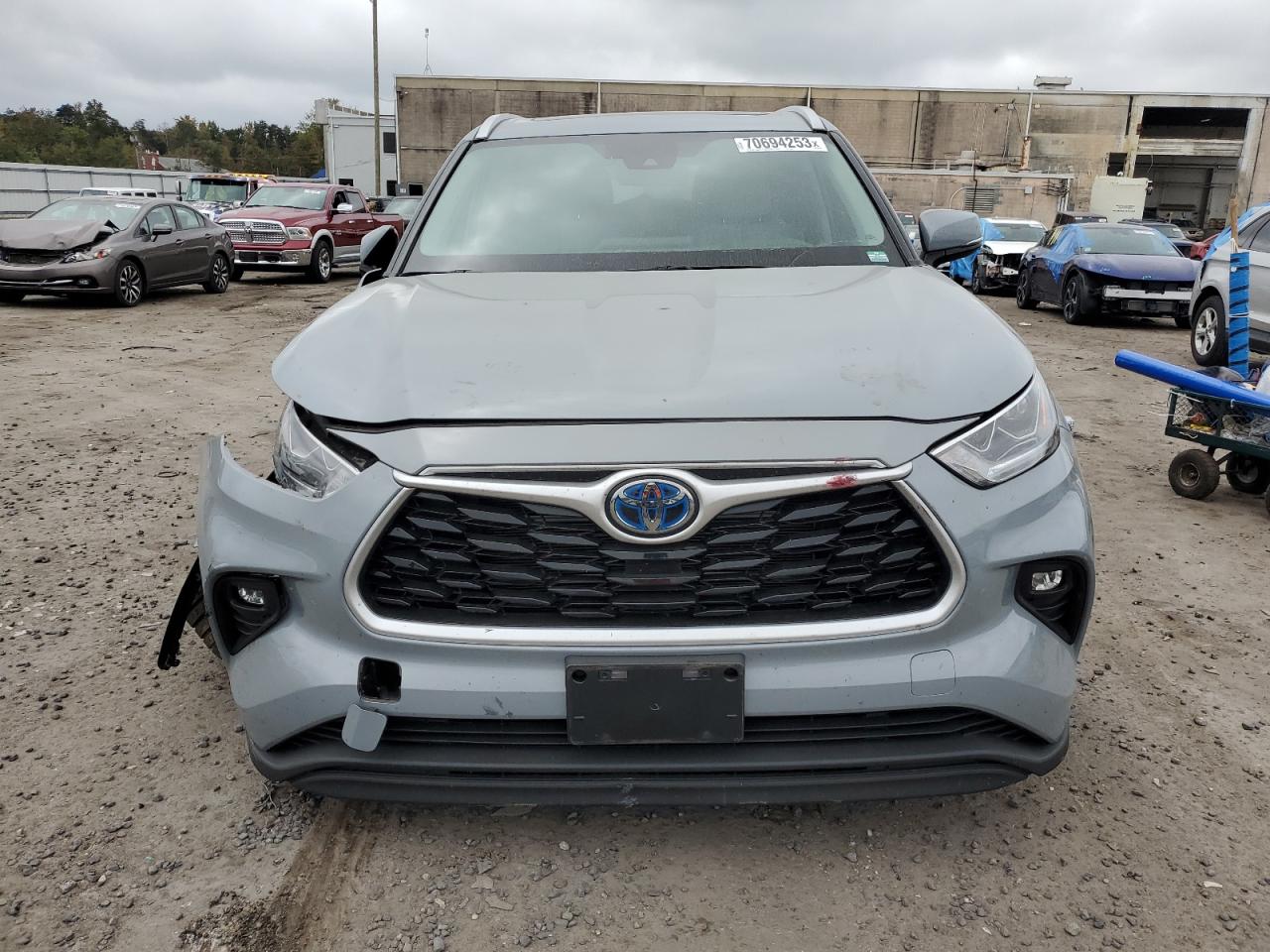 2022 TOYOTA HIGHLANDER HYBRID XLE VIN:5TDABRCH5NS544888