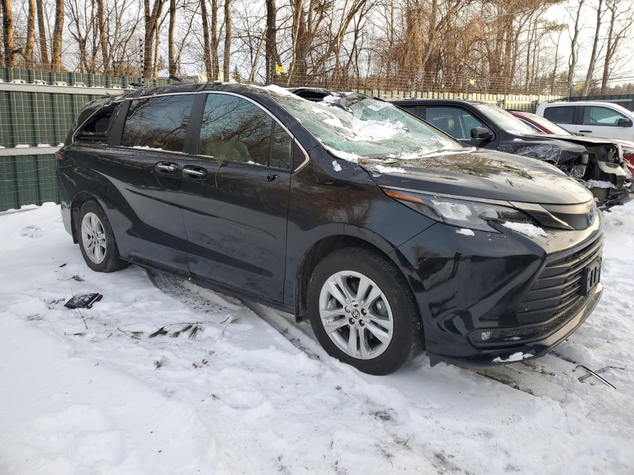 2022 TOYOTA SIENNA XLE VIN:5TDASKFC3NS049872