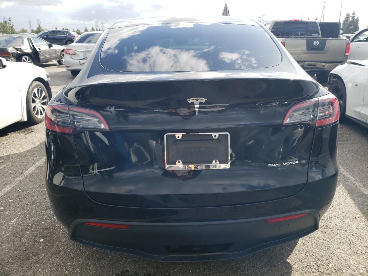 2022 TESLA MODEL Y  VIN:7SAYGDEE3NF361423