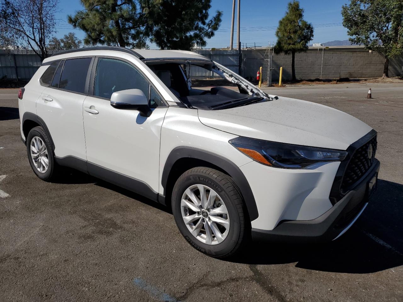 2022 TOYOTA COROLLA CROSS LE VIN:7MUCAAAG1NV020117