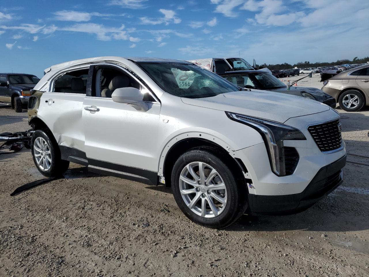 2022 CADILLAC XT4 LUXURY VIN:1GYAZAR45NF137648