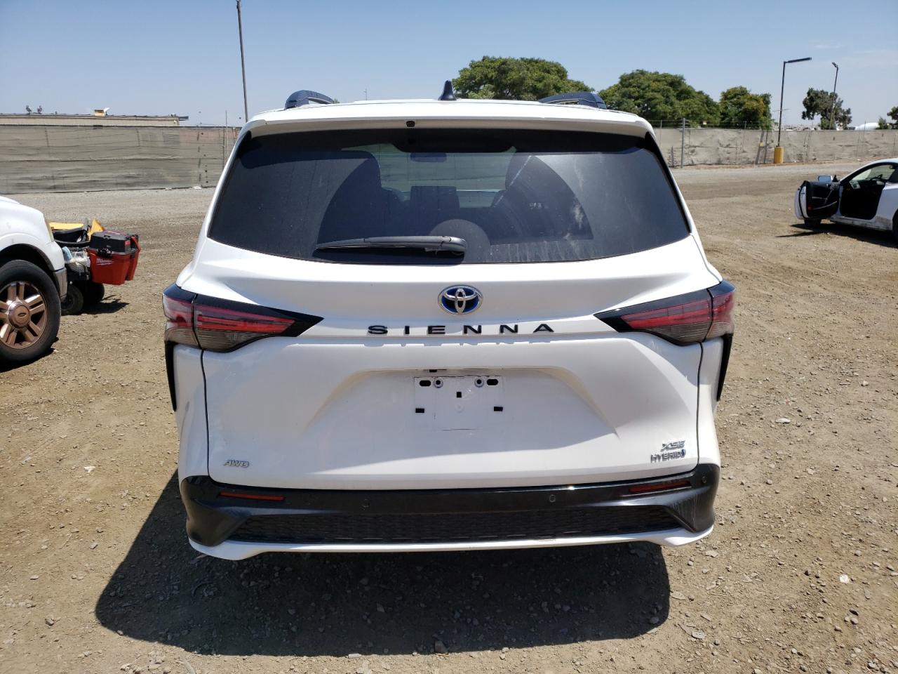 2023 TOYOTA SIENNA XSE VIN:5TDDSKFC2PS083267