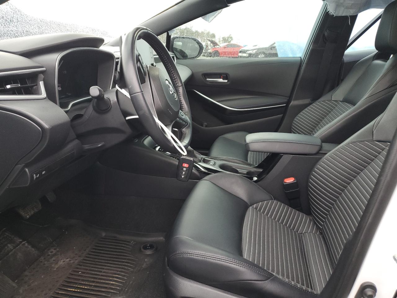 2022 TOYOTA COROLLA XSE VIN:5YFT4MCE8NP134638