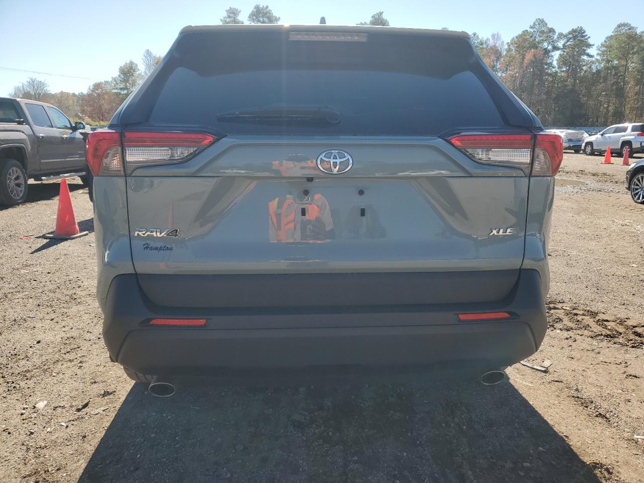 2022 TOYOTA RAV4 XLE PREMIUM VIN:2T3C1RFV4NW228054