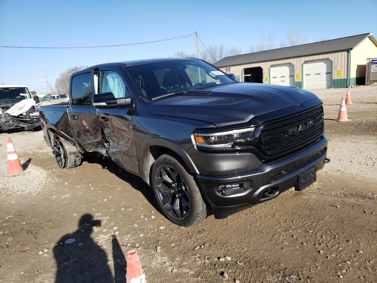 2022 RAM 1500 LIMITED VIN:1C6SRFHM2NN265433