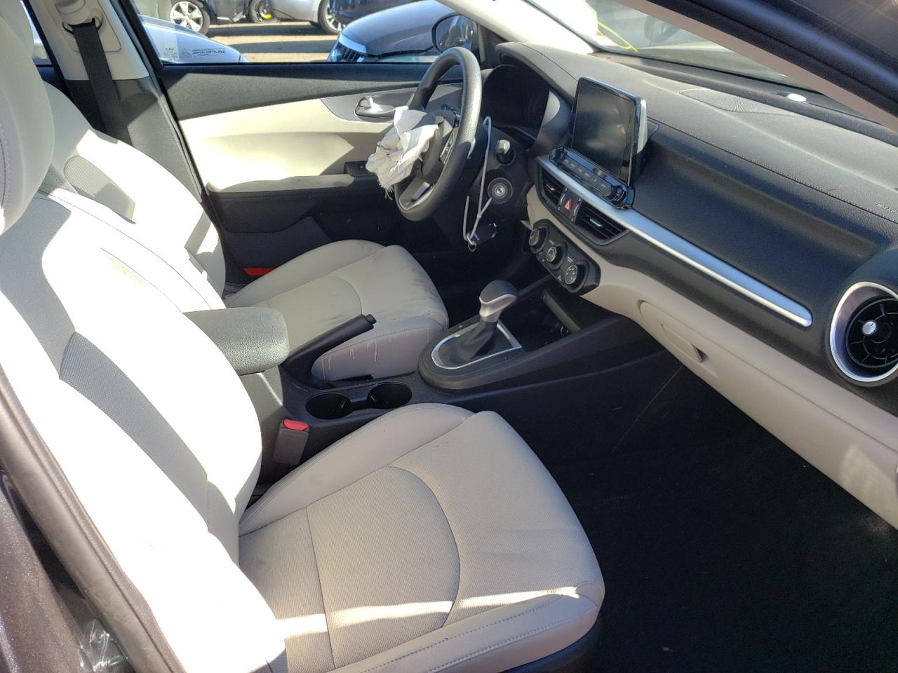 2022 KIA FORTE FE VIN:3KPF24AD5NE496246