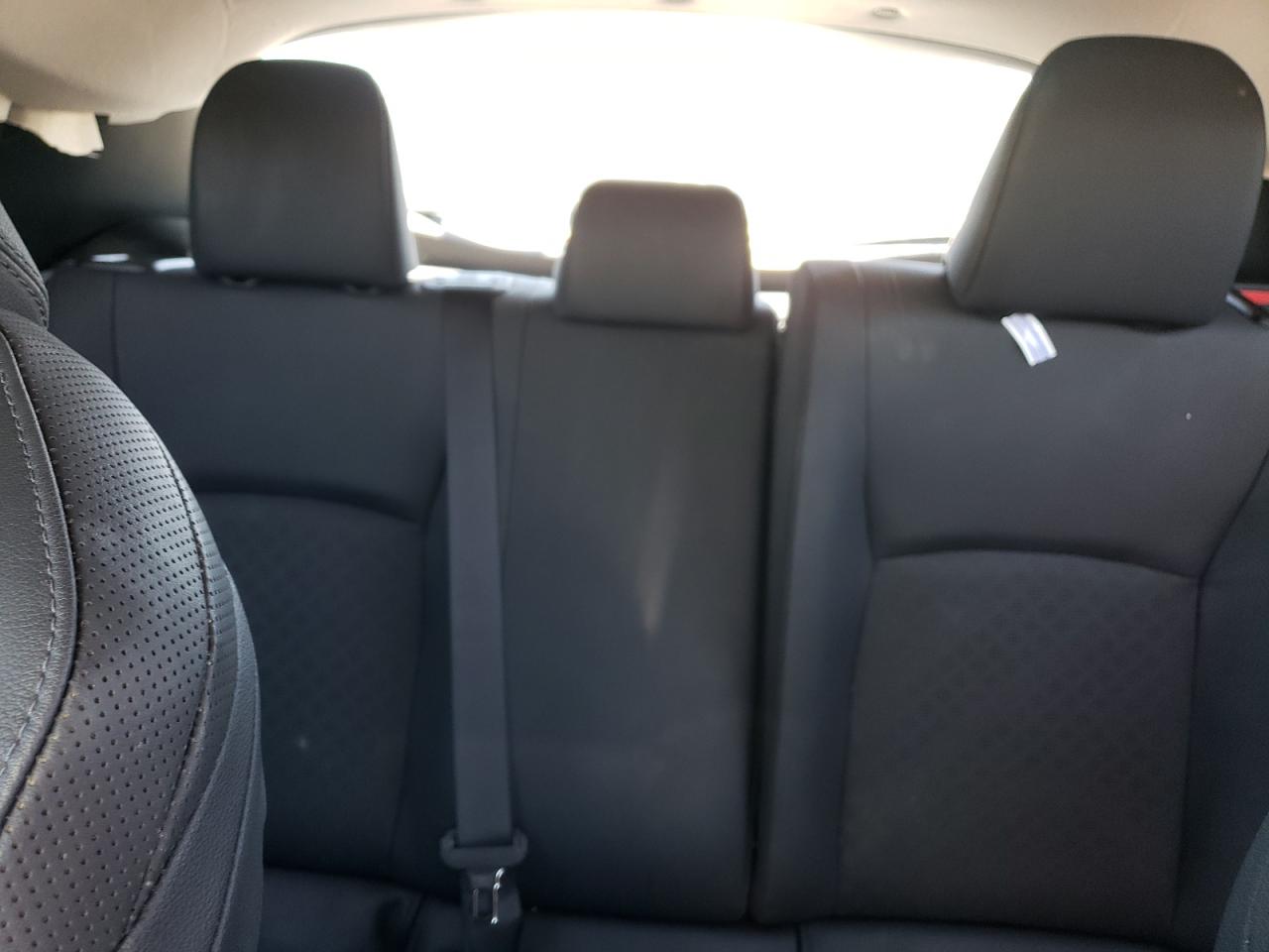 2022 TOYOTA C-HR XLE VIN:NMTKHMBX1NR142637