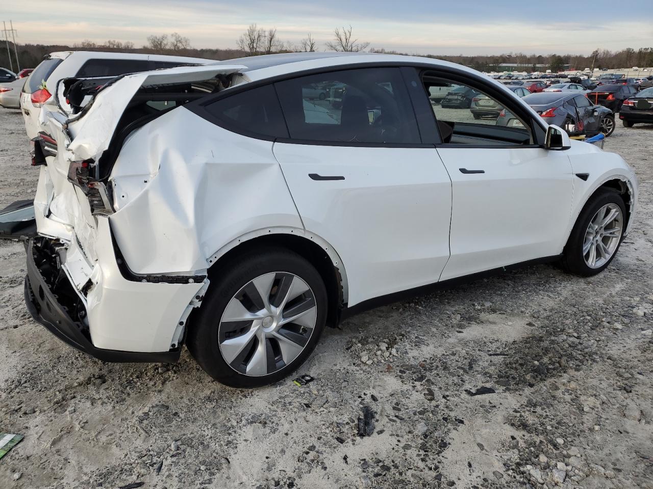 2023 TESLA MODEL Y  VIN:7SAYGDEE2PA097482