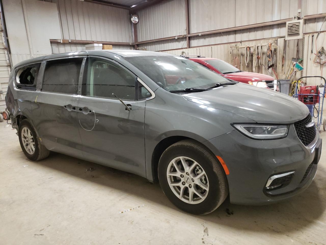 2022 CHRYSLER PACIFICA TOURING L VIN:2C4RC1BG4NR136160