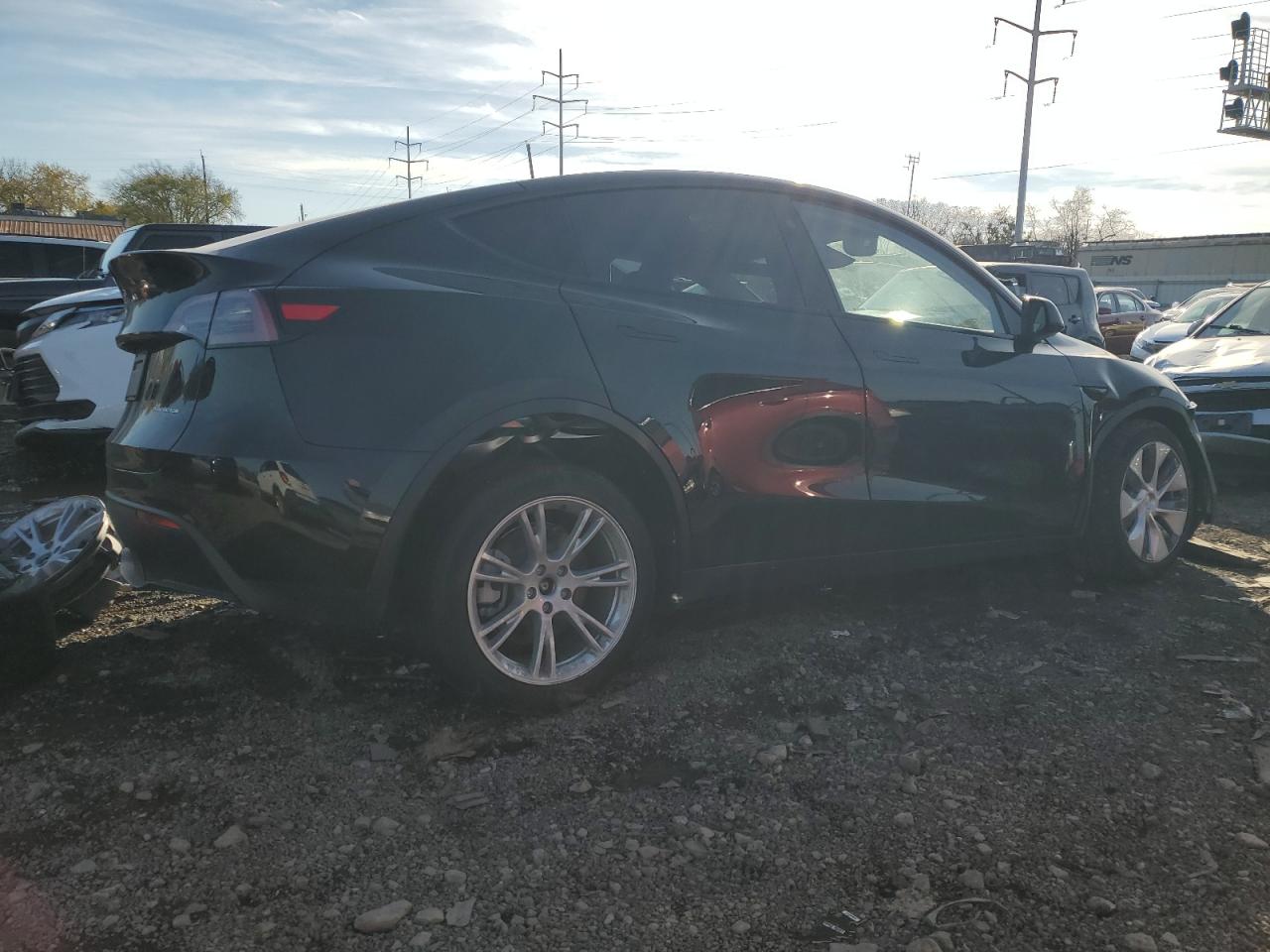 2023 TESLA MODEL Y  VIN:7SAYGAEE7PF888656