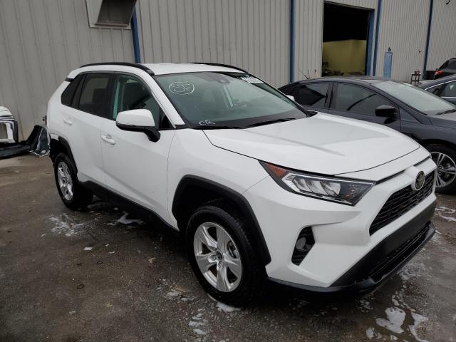 2021 TOYOTA RAV4 XLE VIN: 2T3W1RFV5MC136870