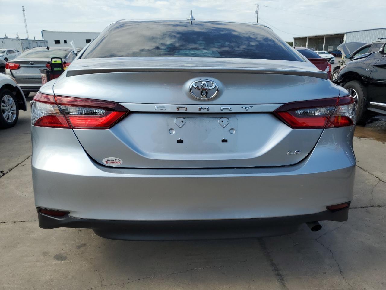 2022 TOYOTA CAMRY LE VIN:4T1C11AK4NU694803