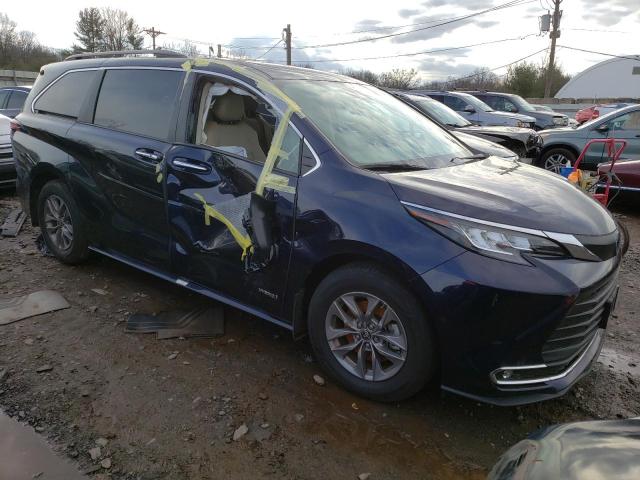 2021 TOYOTA SIENNA XLE VIN: 5TDYSK***********