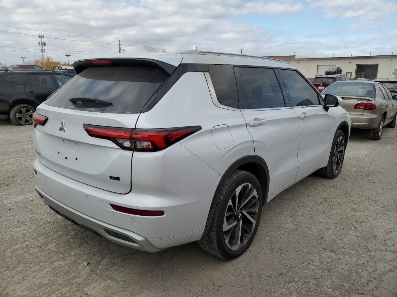 2022 MITSUBISHI OUTLANDER SEL VIN:JA4J3VA85NZ059846