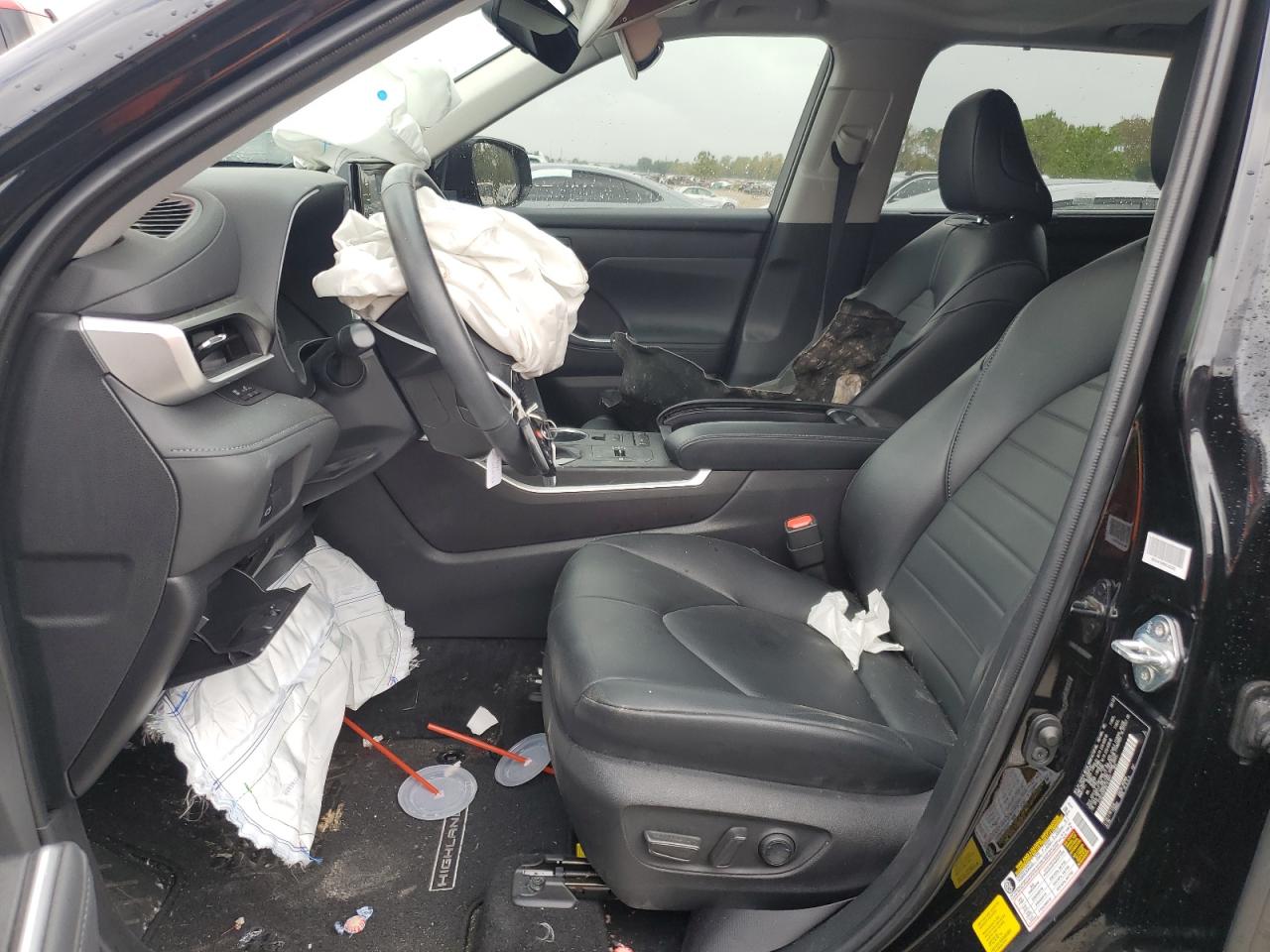 2022 TOYOTA HIGHLANDER XLE VIN:5TDGZRAH5NS141647