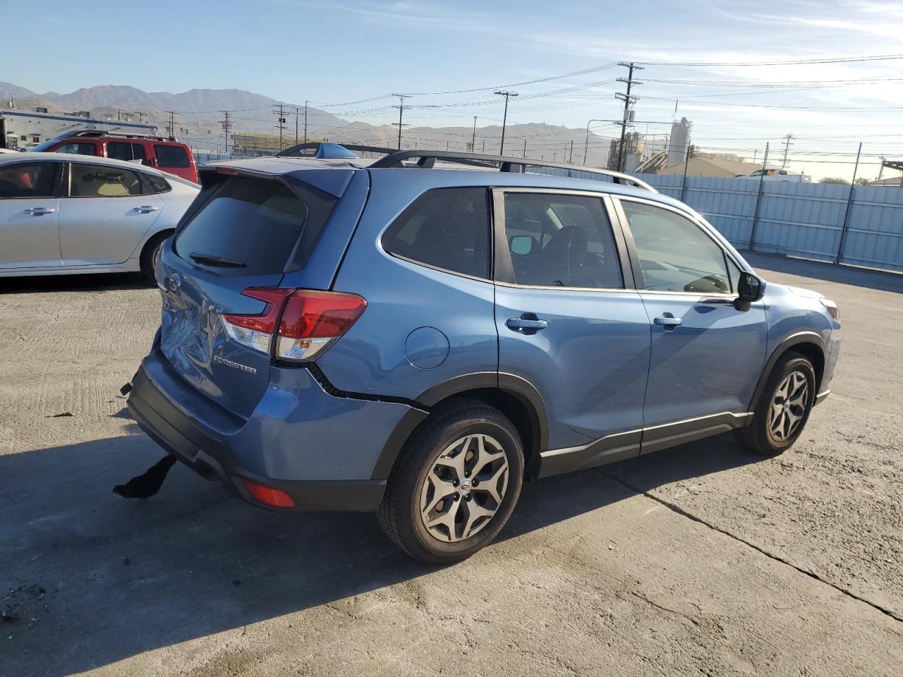 2023 SUBARU FORESTER PREMIUM VIN:JF2SKAEC1PH490036