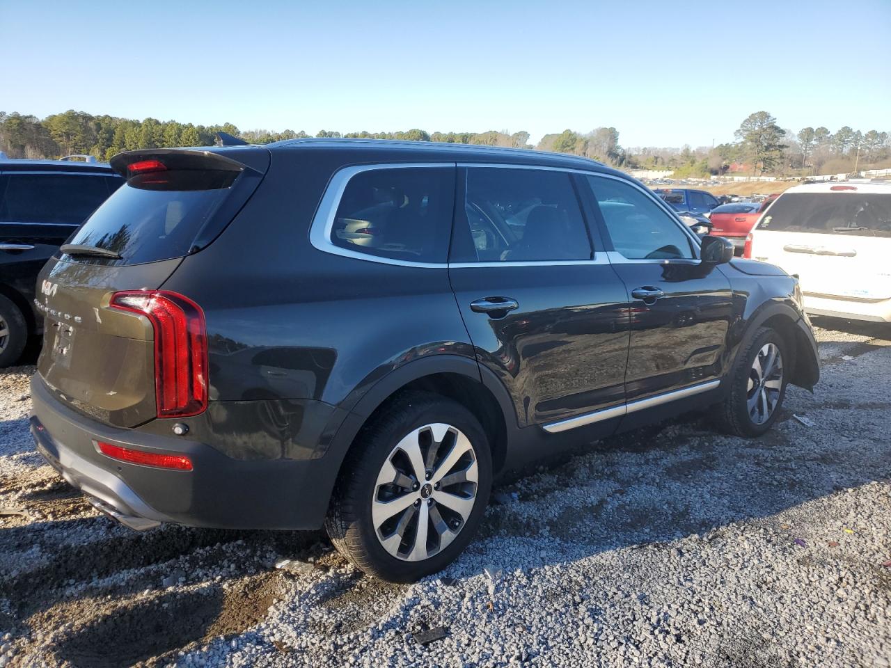 2022 KIA TELLURIDE S VIN:5XYP64HC4NG228071