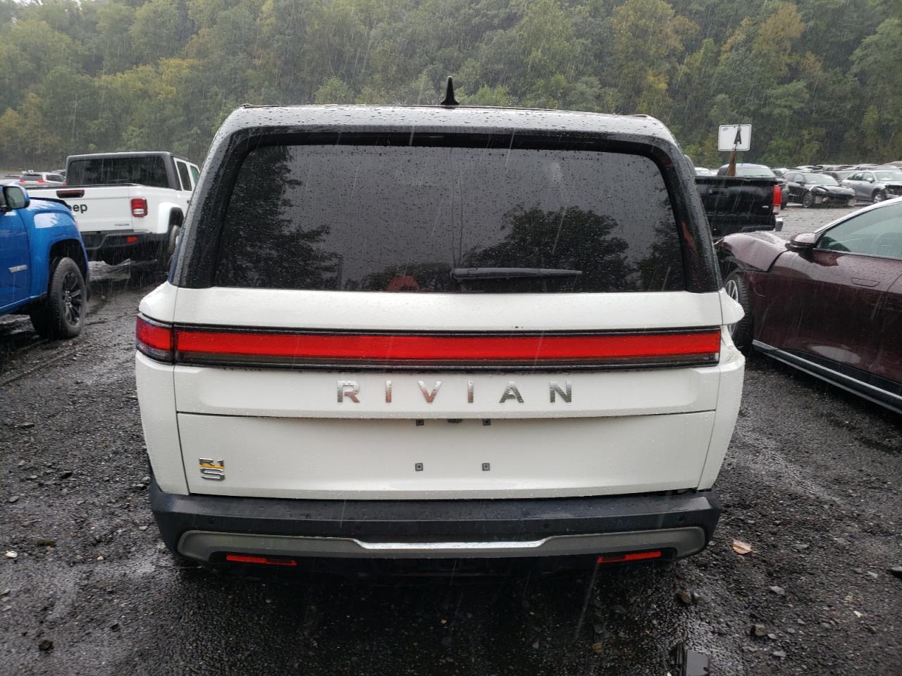 2022 RIVIAN R1S LAUNCH EDITION VIN:7PDSGABL3NN001275