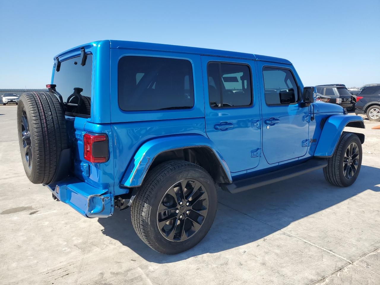 2022 JEEP WRANGLER UNLIMITED SAHARA VIN:1C4HJXENXNW116050