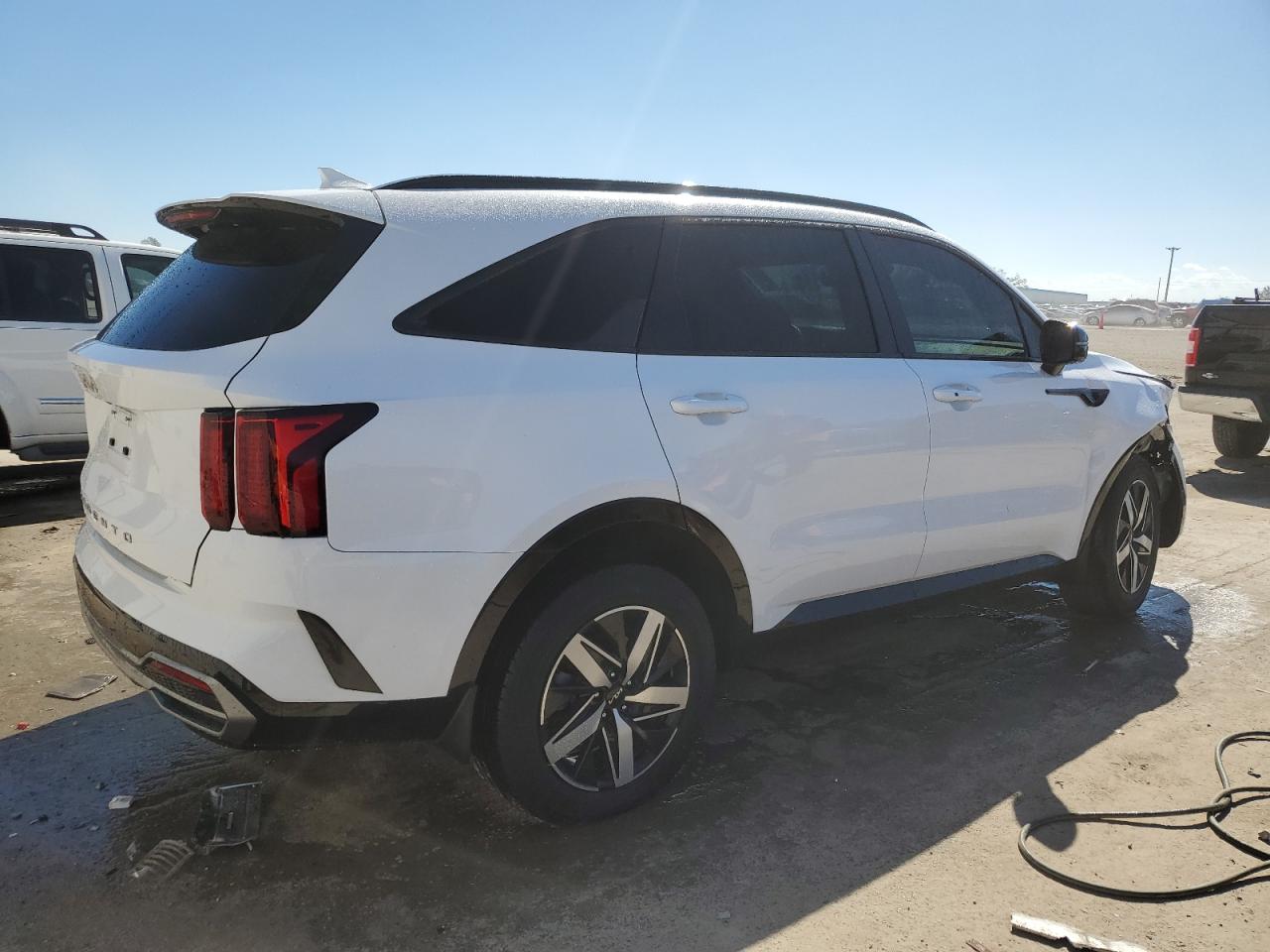 2022 KIA SORENTO S VIN:5XYRL4LC3NG098812