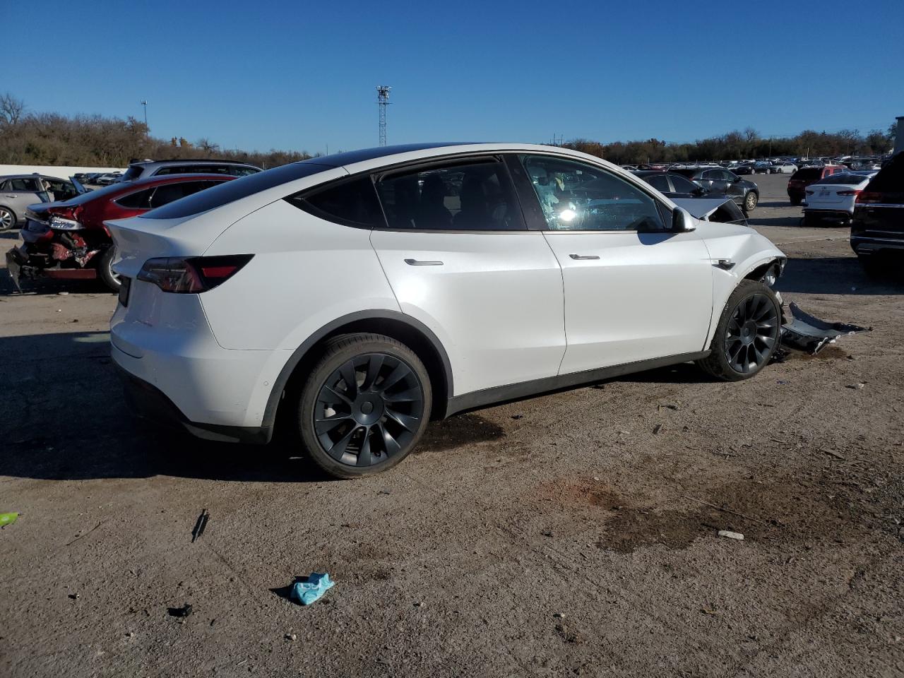 2022 TESLA MODEL Y  VIN:7SAYGDEE6NF324530