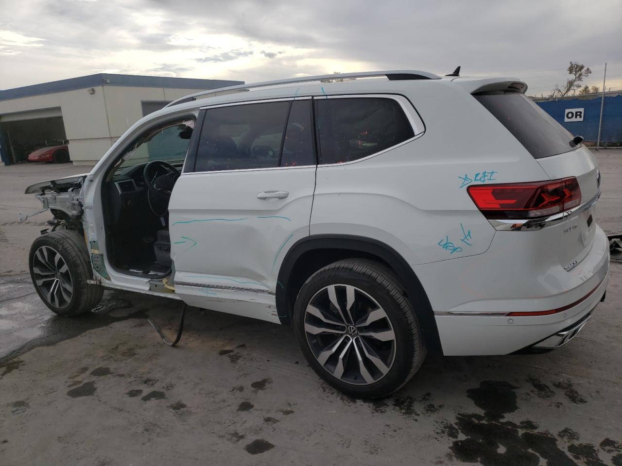 2022 VOLKSWAGEN ATLAS SEL PREMIUM R-LINE VIN:1V2FR2CA2NC513786