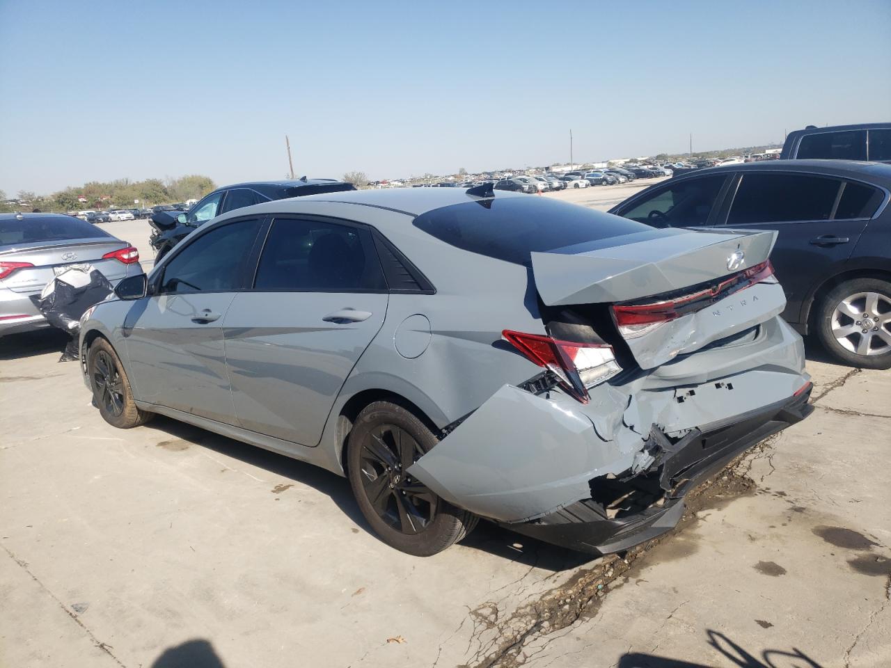 2022 HYUNDAI ELANTRA SEL VIN:KMHLS4AG5NU318430