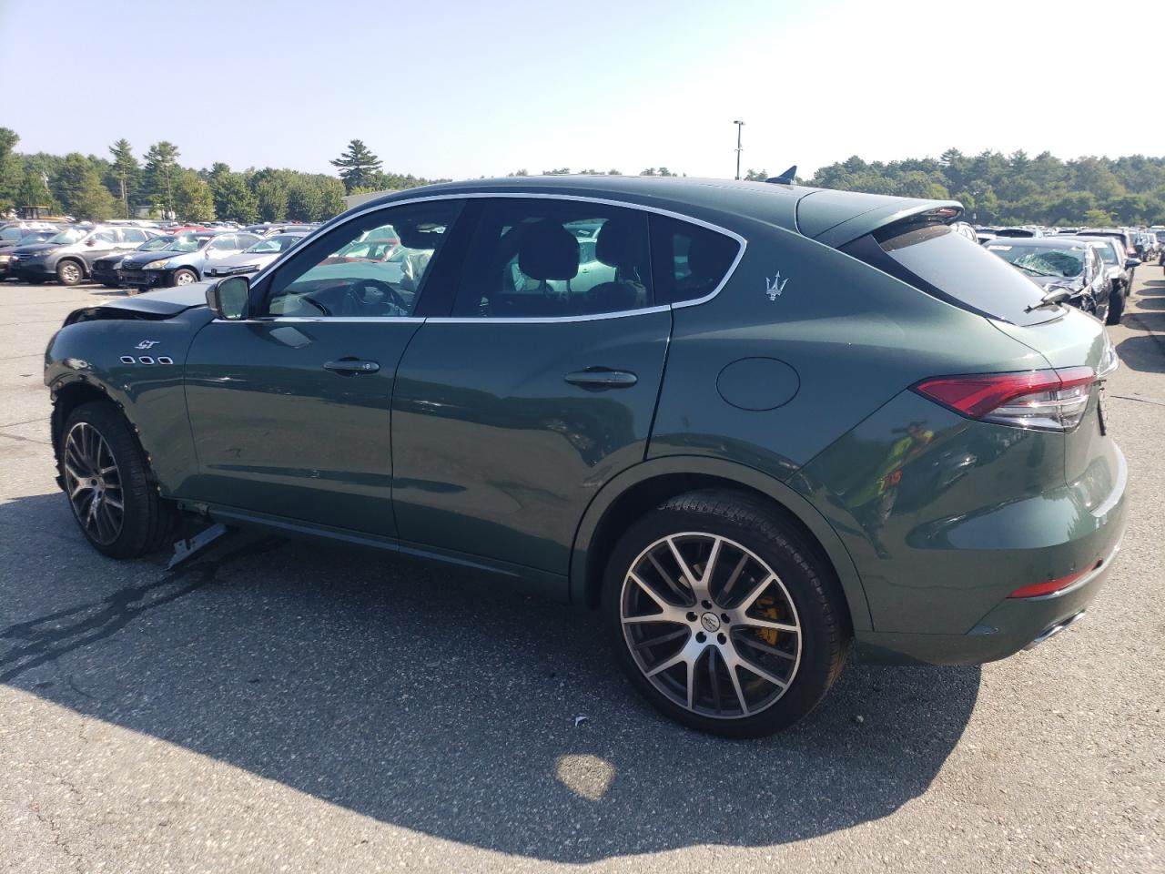 2022 MASERATI LEVANTE BASE VIN:ZN661XUA1NX385956