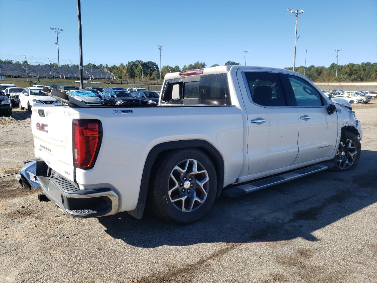 2022 GMC SIERRA K1500 SLT VIN:3GTUUDED0NG635196