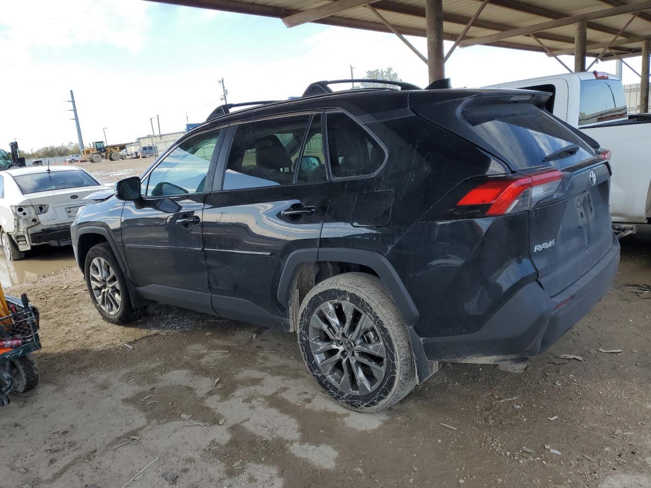 2022 TOYOTA RAV4 XLE PREMIUM VIN:2T3C1RFV4NC204662